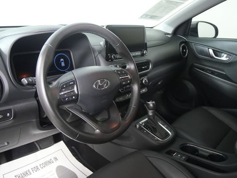 Used 2023 Hyundai Kona Limited FWD image 12