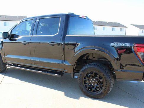Used 2024 Ford F150 XLT w/ XLT Black Appearance Package image 15