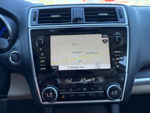 Used 2019 Subaru Outback 2.5i Limited image 19