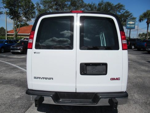 Used 2025 GMC Savana 2500 w/ Driver Convenience Package RWD image 7