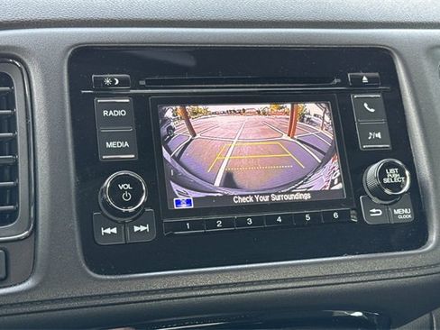 Used 2020 Honda HR-V LX image 24