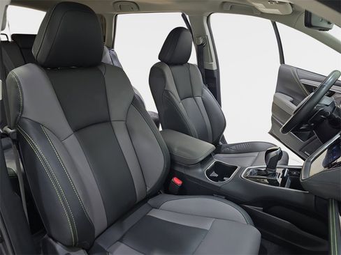 Used 2024 Subaru Outback Onyx Edition image 12