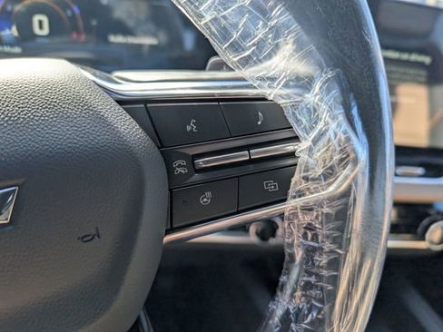 New 2026 Chevrolet Equinox ACTIV w/ Convenience Package III image 18