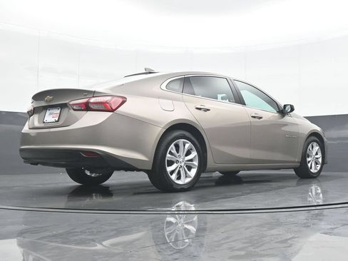 Used 2022 Chevrolet Malibu LT FWD image 30