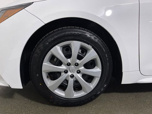Used 2024 Toyota Corolla LE image 11