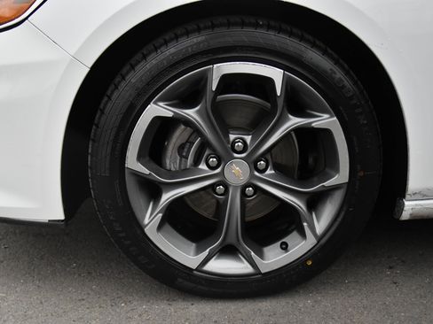 Used 2024 Chevrolet Malibu LT image 12