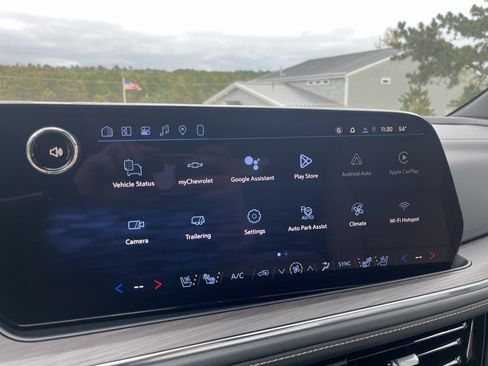 New 2026 Chevrolet Suburban Premier w/ Sun And Tow Package image 18