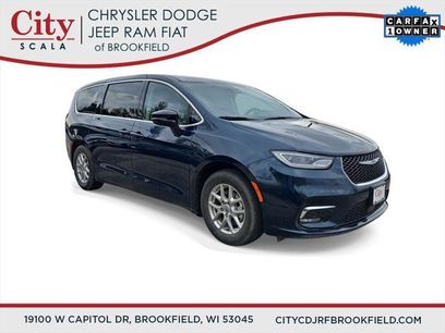 Certified 2024 Chrysler Pacifica Touring-L