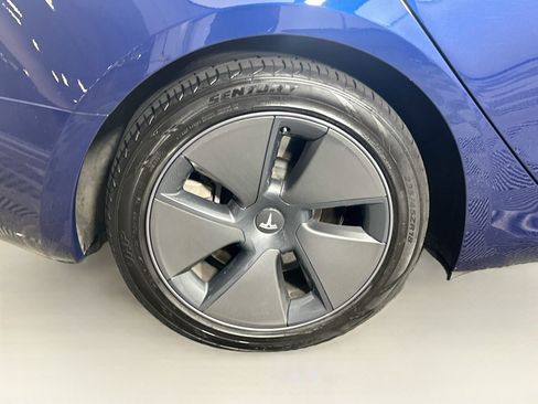 Used 2023 Tesla Model 3 Standard Range RWD image 11