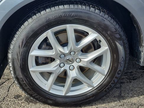 Used 2019 Volvo XC60 T5 Momentum image 9