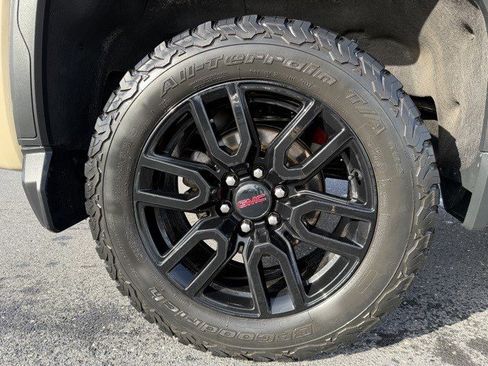 Used 2023 GMC Sierra 1500 Elevation image 22