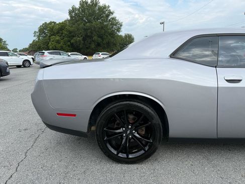 Used 2018 Dodge Challenger SXT w/ Blacktop Package RWD image 34