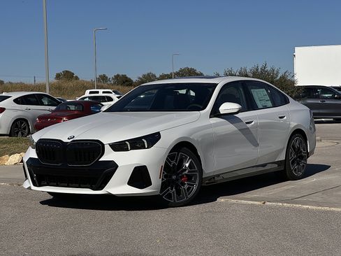 New 2026 BMW 530i w/ M Sport Package image 2