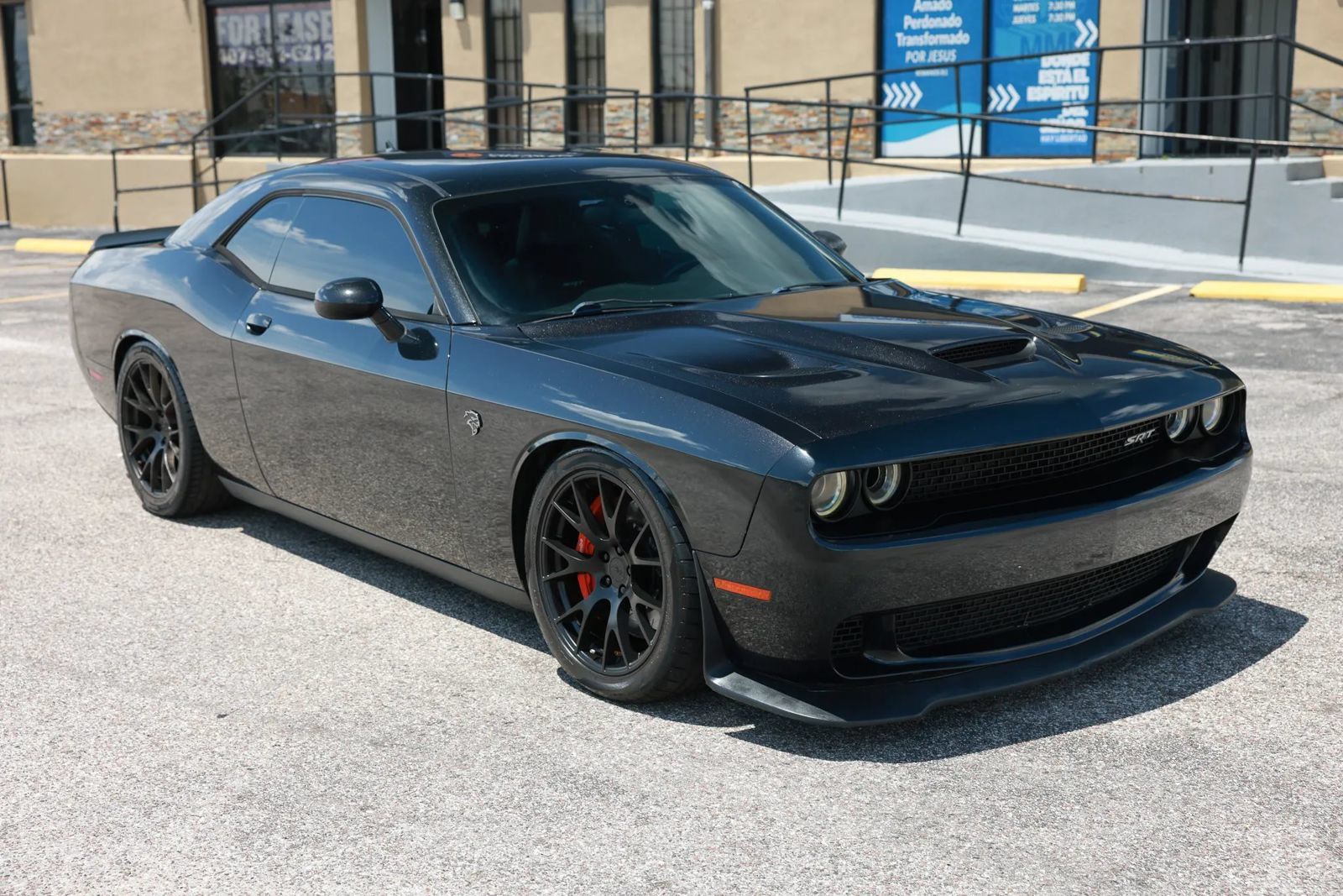 Used 2015 Dodge Challenger SRT Hellcat RWD image 8