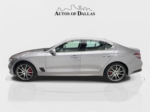 Used 2025 Genesis G70 2.5T image 6