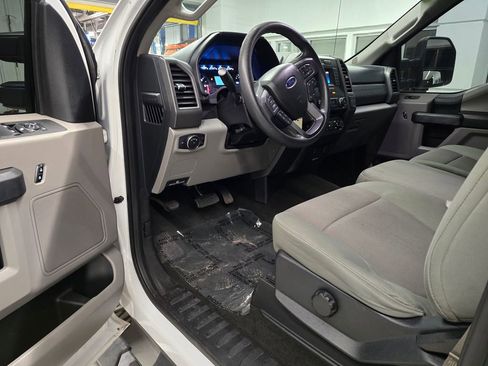 Used 2017 Ford F250 XL w/ STX Appearance Package image 18