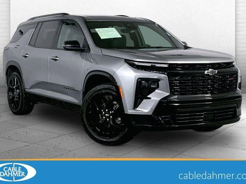 Used 2024 Chevrolet Traverse RS w/ LPO, Floor Liner Package AWD/4WD image 1