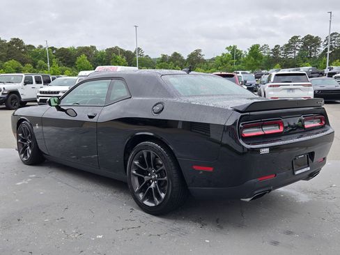 Used 2021 Dodge Challenger R/T Scat Pack RWD image 5