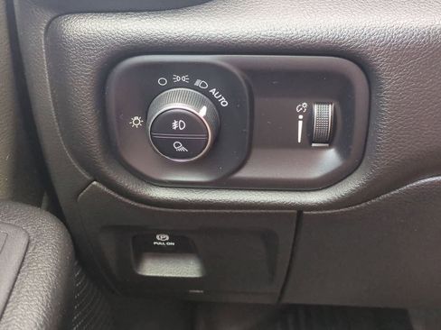 Used 2023 RAM 1500 Big Horn AWD/4WD image 17