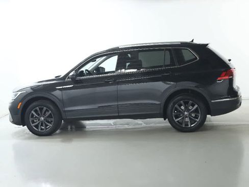 Certified 2023 Volkswagen Tiguan SE image 39