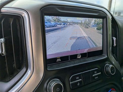 Used 2021 Chevrolet Silverado 1500 LT Trail Boss w/ Convenience Package II image 23