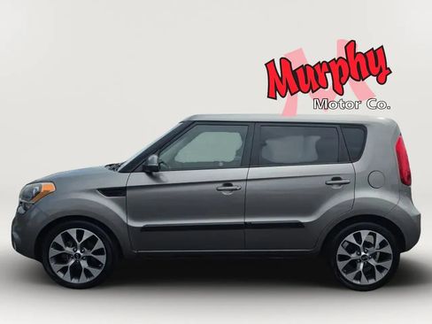 Used 2013 Kia Soul ! FWD image 5