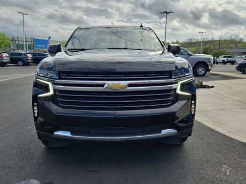 Used 2023 Chevrolet Suburban LT AWD/4WD image 2