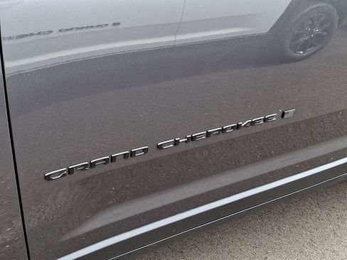 New 2026 Jeep Grand Cherokee L Limited AWD/4WD image 5