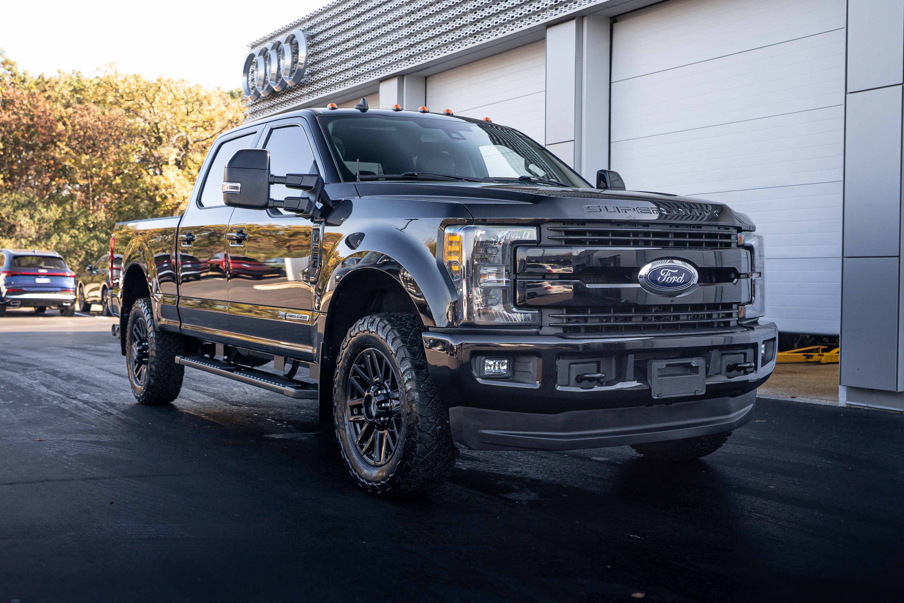 Used 2019 Ford F250 Lariat w/ Lariat Ultimate Package AWD/4WD image 1