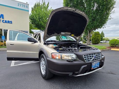 Used 2003 Volvo V70 AWD/4WD image 25
