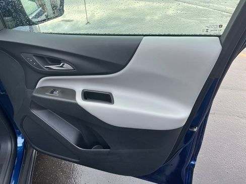Used 2023 Chevrolet Equinox LT image 28