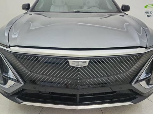 Used 2023 Cadillac Lyriq 2WD image 9