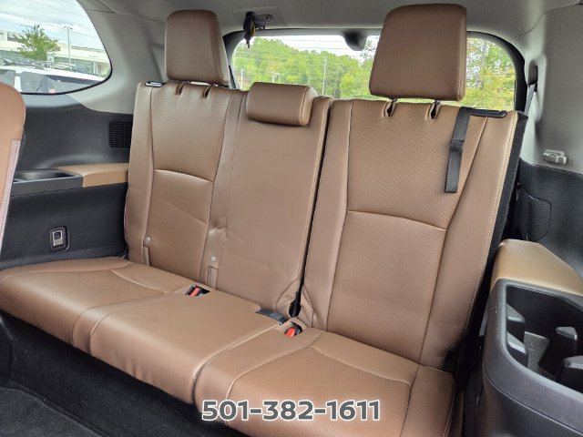 Used 2024 Toyota Grand Highlander AWD image 13
