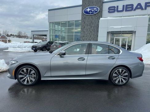 Used 2025 BMW 330i xDrive Sedan w/ Convenience Package image 9