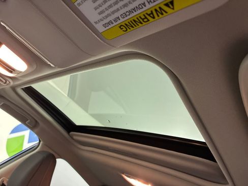 Used 2025 Subaru Crosstrek 2.0i Premium image 25