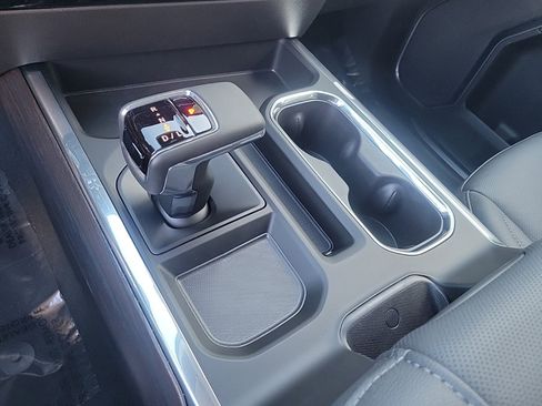 New 2026 GMC Sierra 1500 SLT w/ SLT Premium Plus Package image 19