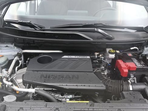 Used 2025 Nissan Rogue SV FWD image 19