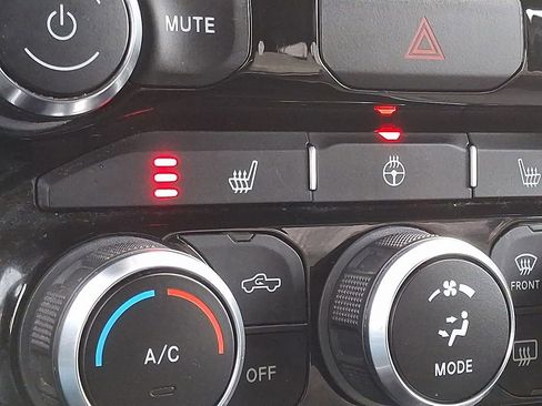 Used 2022 RAM 1500 Big Horn image 23