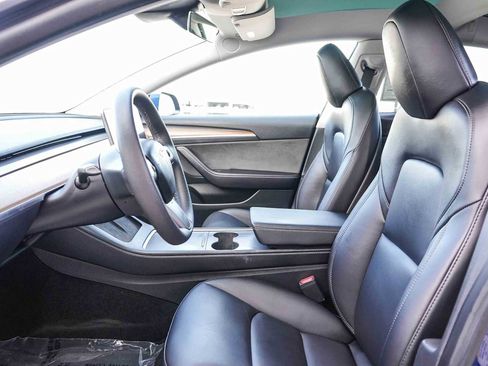 Used 2023 Tesla Model 3 Standard Range RWD image 17
