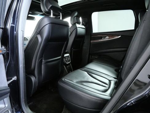Used 2018 Lincoln MKX Reserve w/ Lincoln MKX Climate Package AWD/4WD image 13