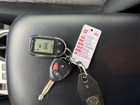 Used 2018 Toyota 4Runner SR5 image 28