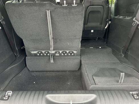 New 2026 Chrysler Pacifica Select image 38