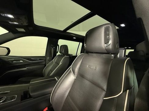 Used 2022 Cadillac Escalade ESV Sport w/ Touring Package AWD/4WD image 14