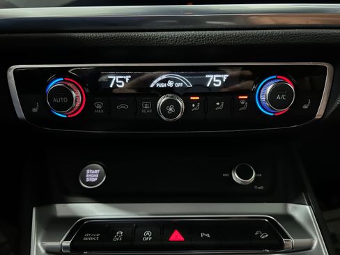 Used 2020 Audi Q3 2.0T Premium Plus w/ Premium Plus Package image 9