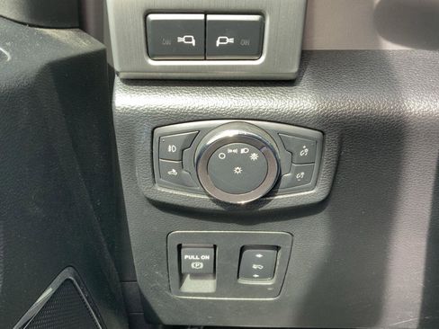 Used 2020 Ford F150 Platinum w/ Equipment Group 701A Luxury image 36