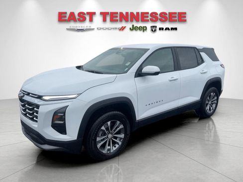 Used 2026 Chevrolet Equinox LT image 7