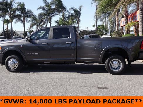 Used 2022 RAM 3500 Limited image 5