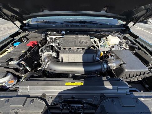 New 2026 Nissan Frontier SV image 33