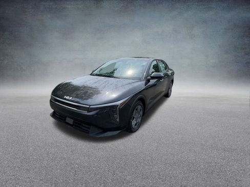 Used 2025 Kia K4 LX image 8