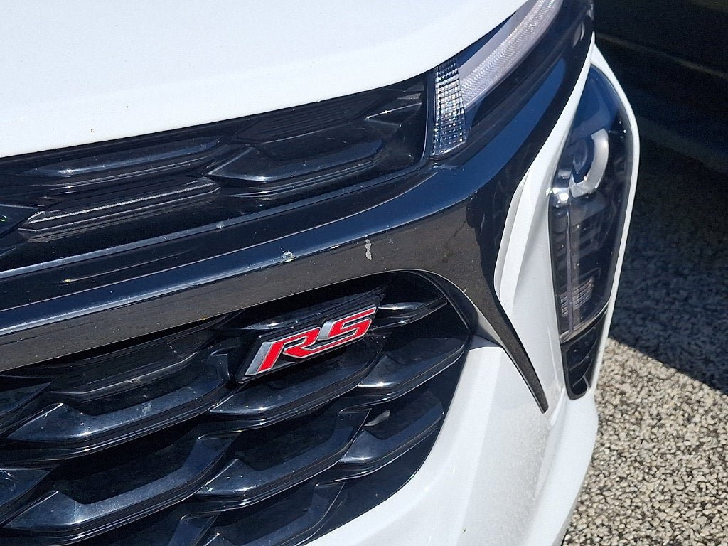 Used 2024 Chevrolet Trax RS FWD image 11